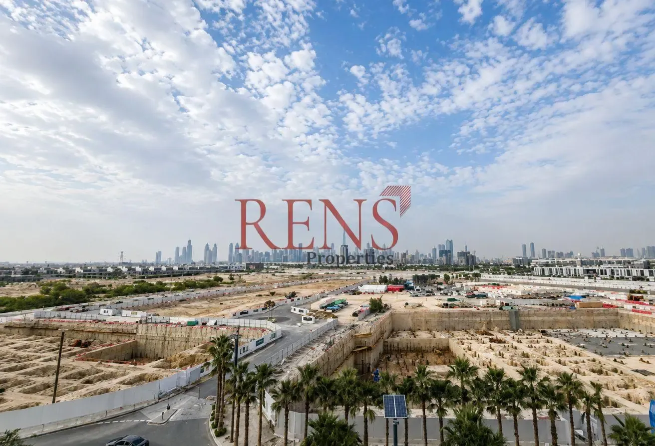 Elegant Studio | Modern Design | Skyline View