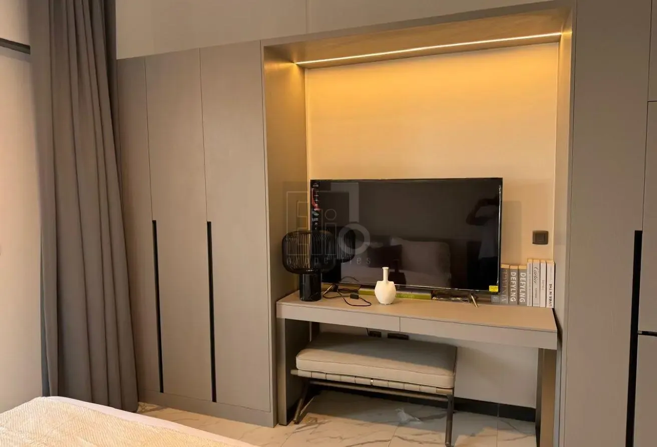 Studio Apartment in MBR City with Landmark View