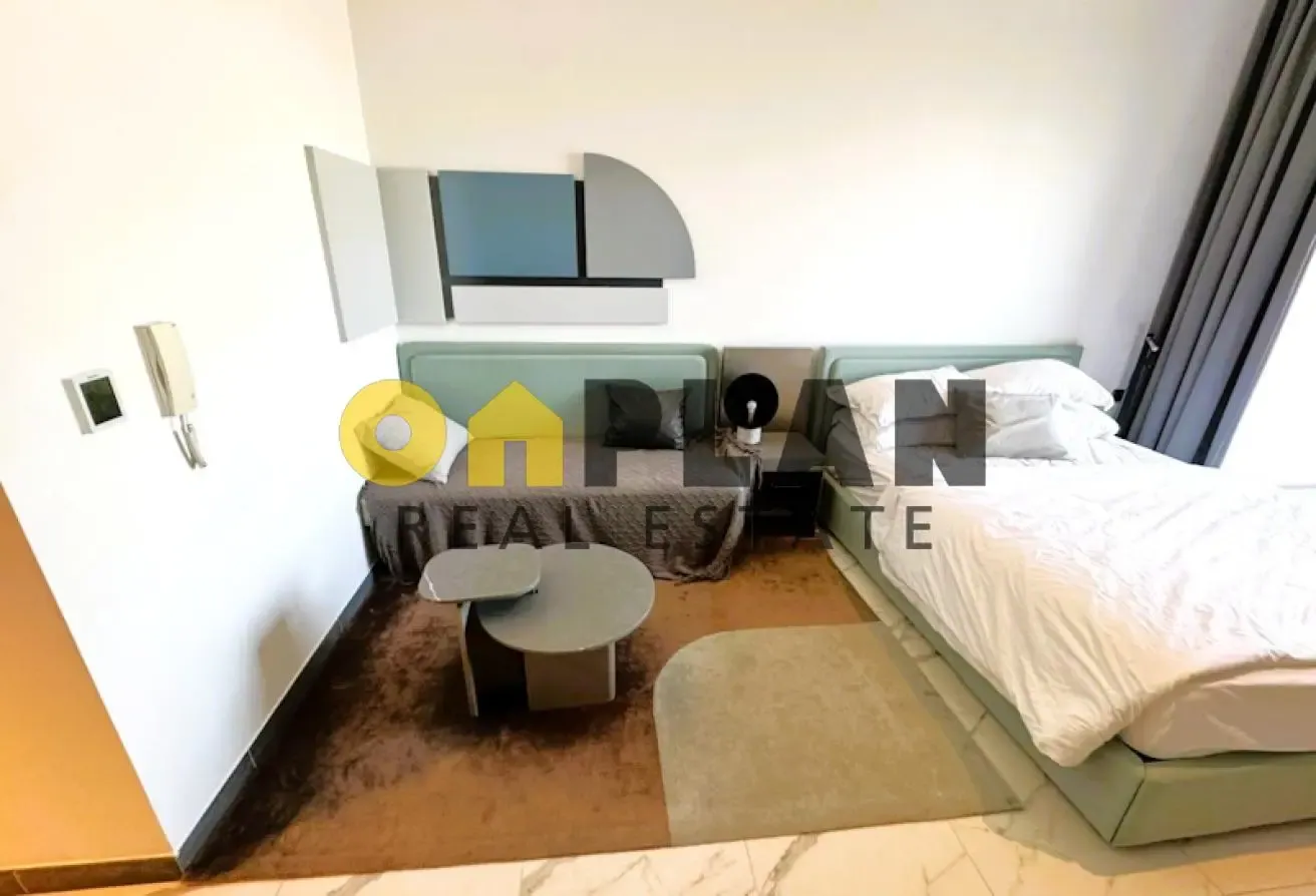 Furnished Studio I Balcony Street View I Vacant