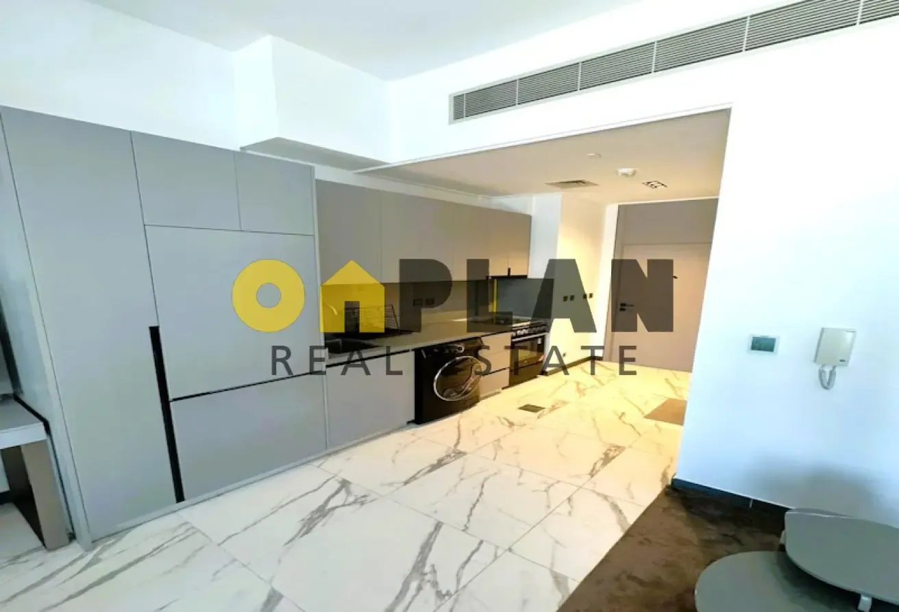 Furnished Studio I Balcony Street View I Vacant