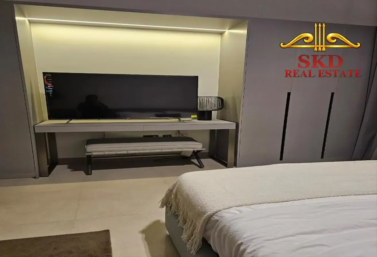 Studio | Fully Furnished | August Availability