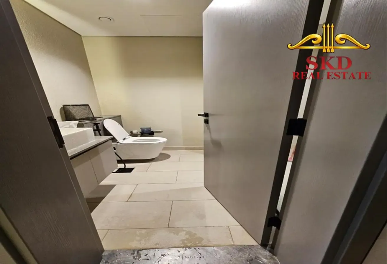 Studio | Fully Furnished | August Availability