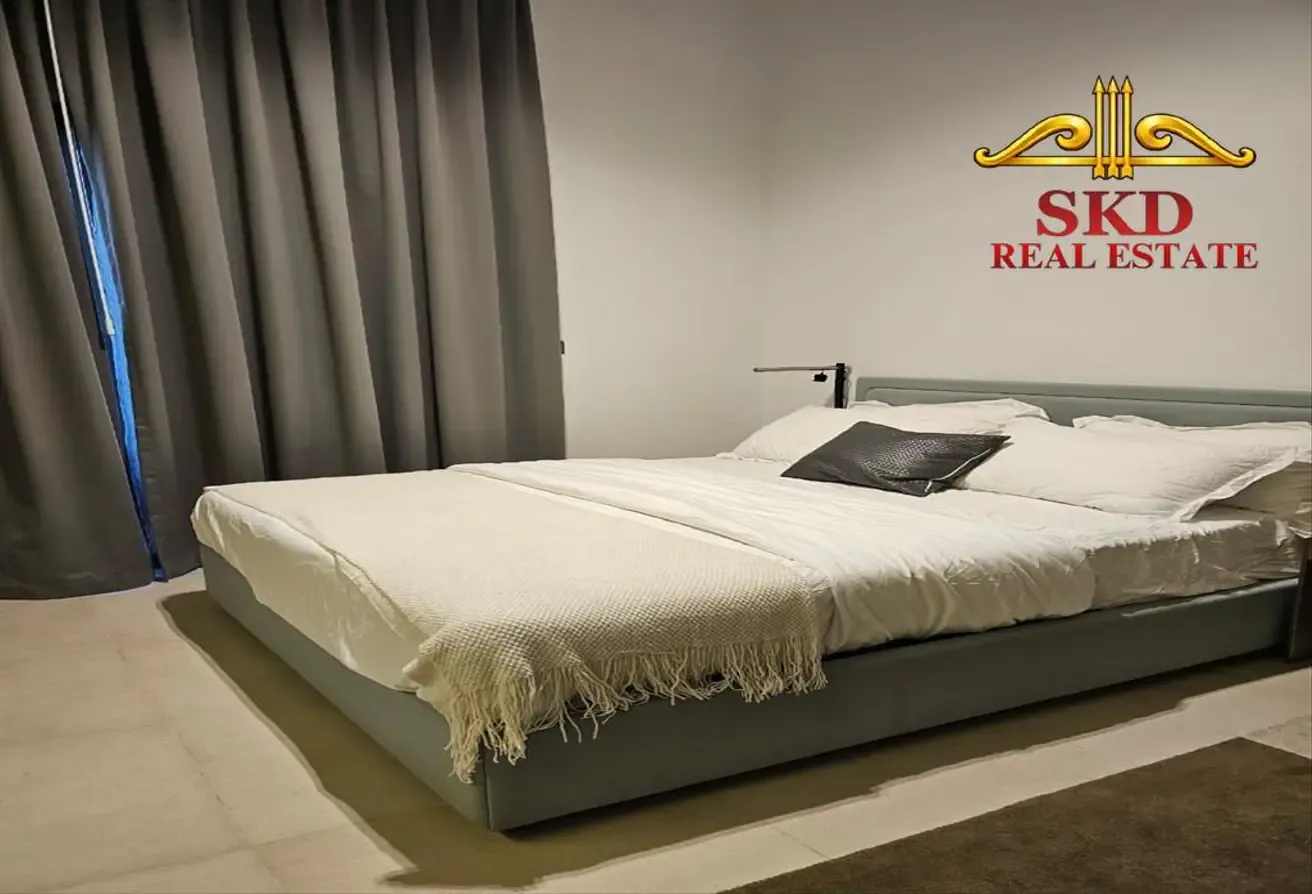 Studio | Fully Furnished | August Availability