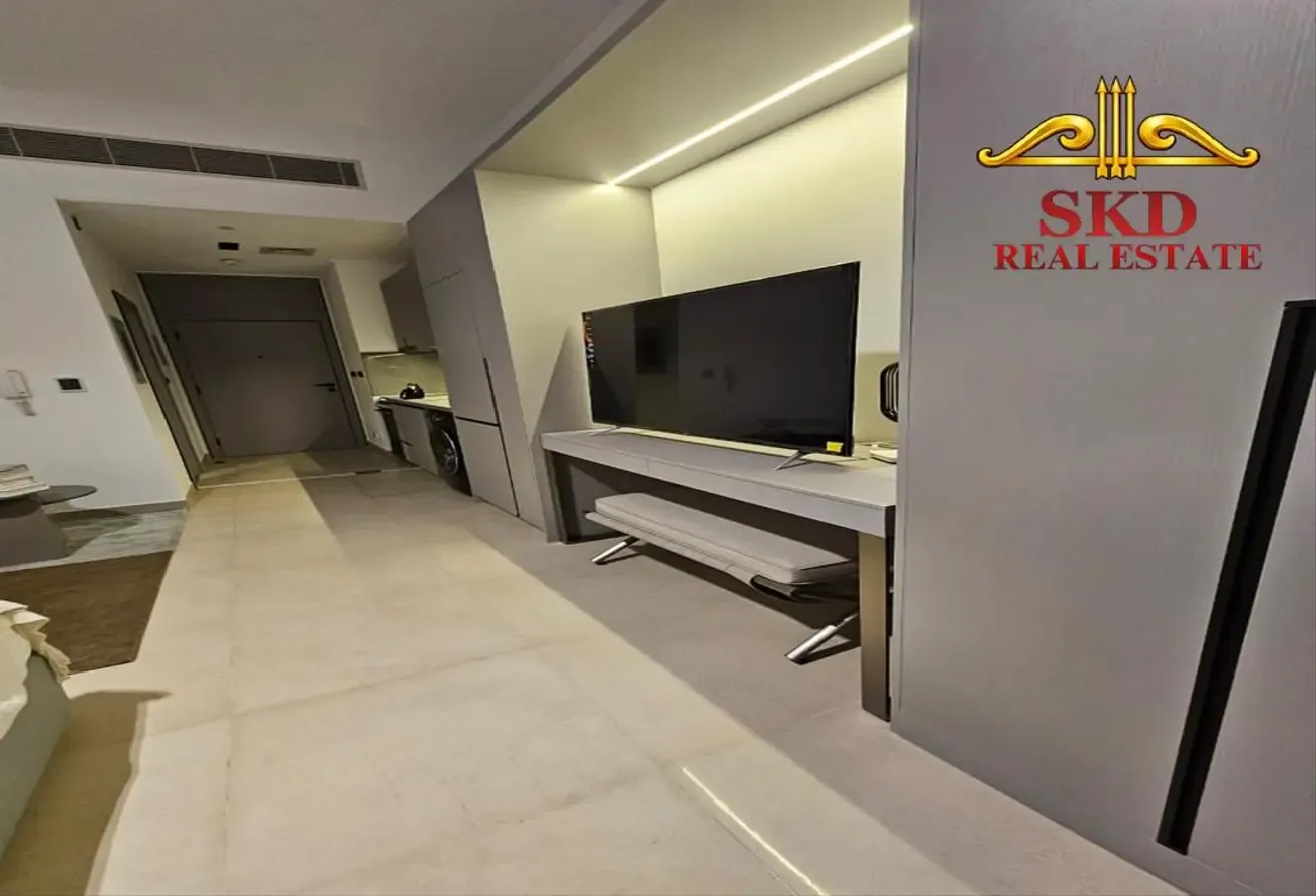 Studio | Fully Furnished | August Availability