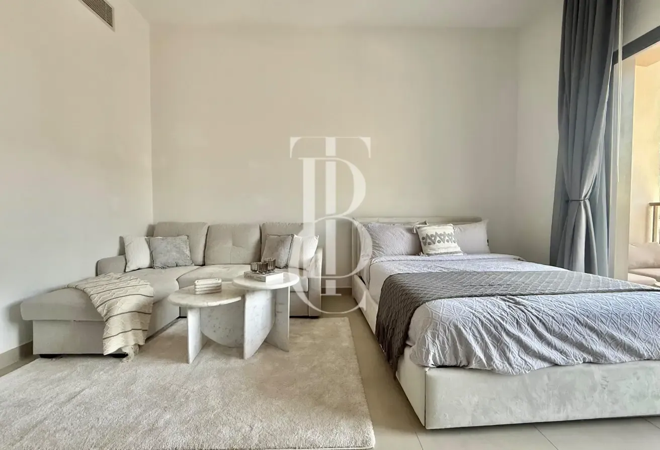 Fully Furnished | Available Now | High Floor