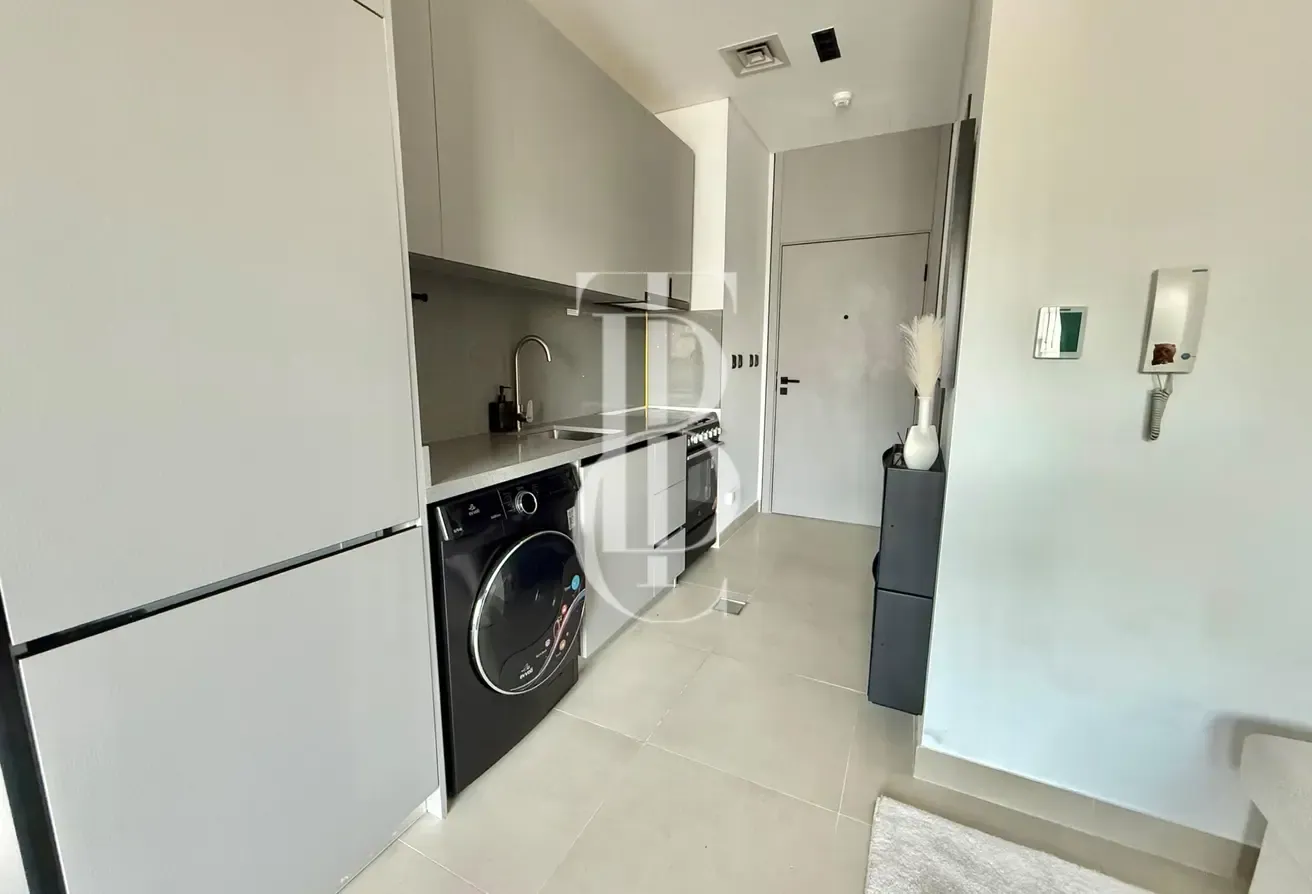 Fully Furnished | Available Now | High Floor