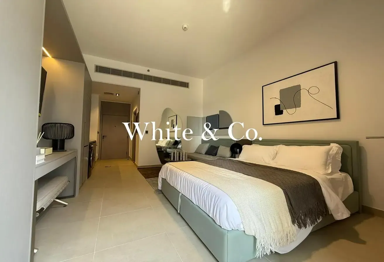 Fully Furnished | Cheques Flexi | Vacant