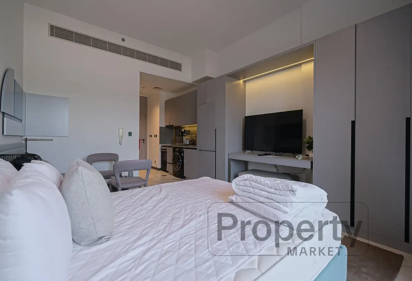 12 Payments Option | Furnished | Balcony