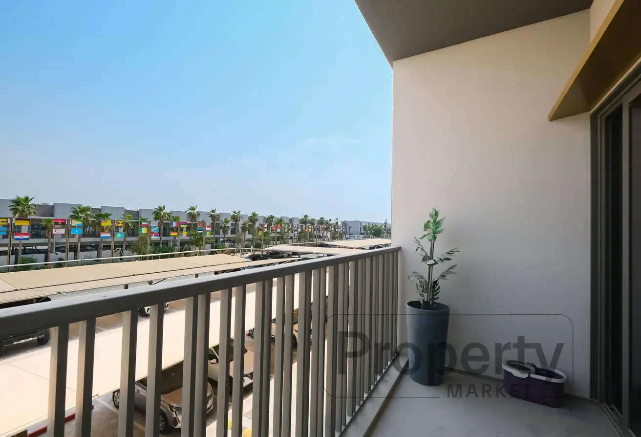 12 Payments Option | Furnished | Balcony