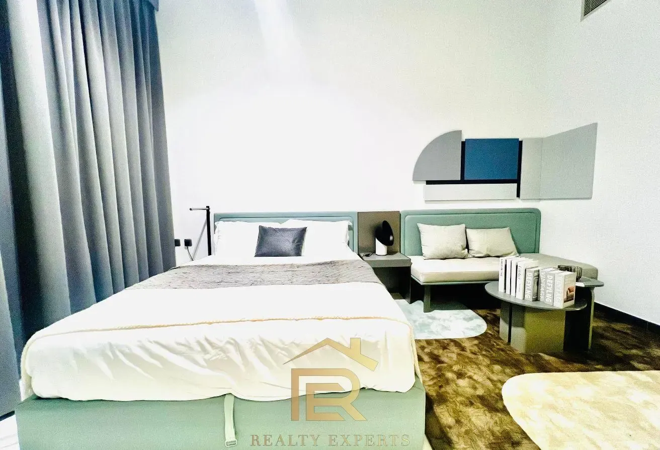 Furnished Studio| High floor | Ready to move in