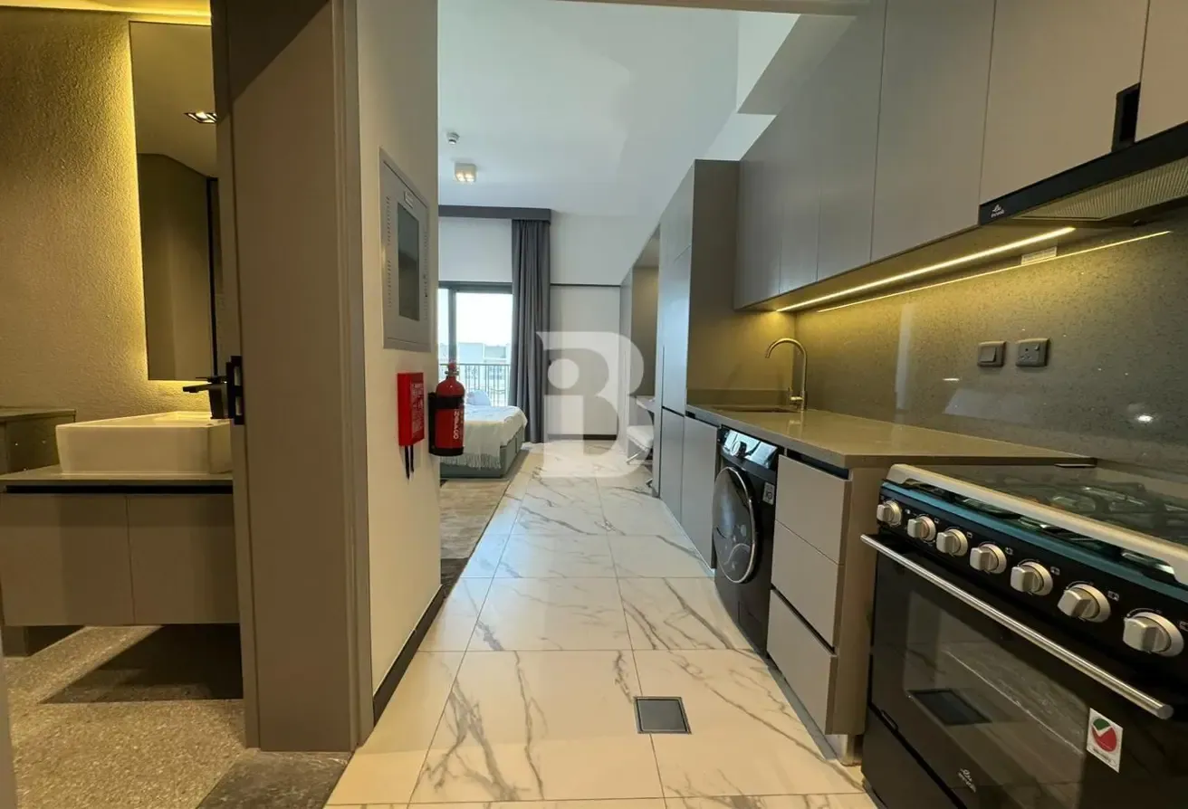 Fully Furnished Studio | BIG Layout | Burj view