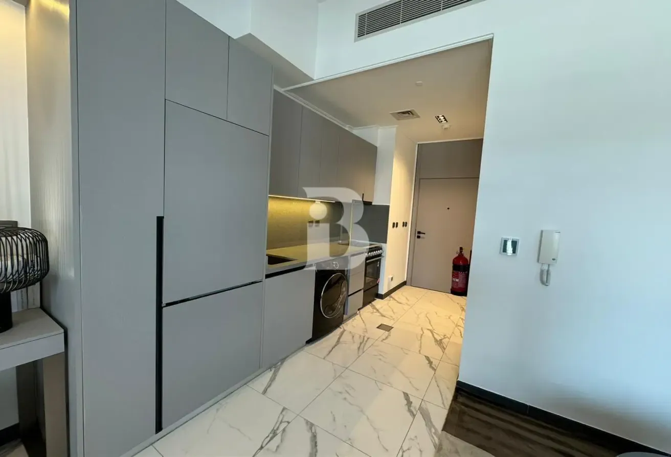 Fully Furnished Studio | BIG Layout | Burj view