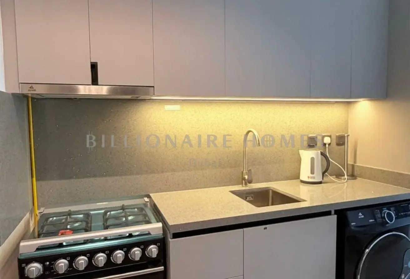 Fully Furnished | Burj Khalifa View | Vacant
