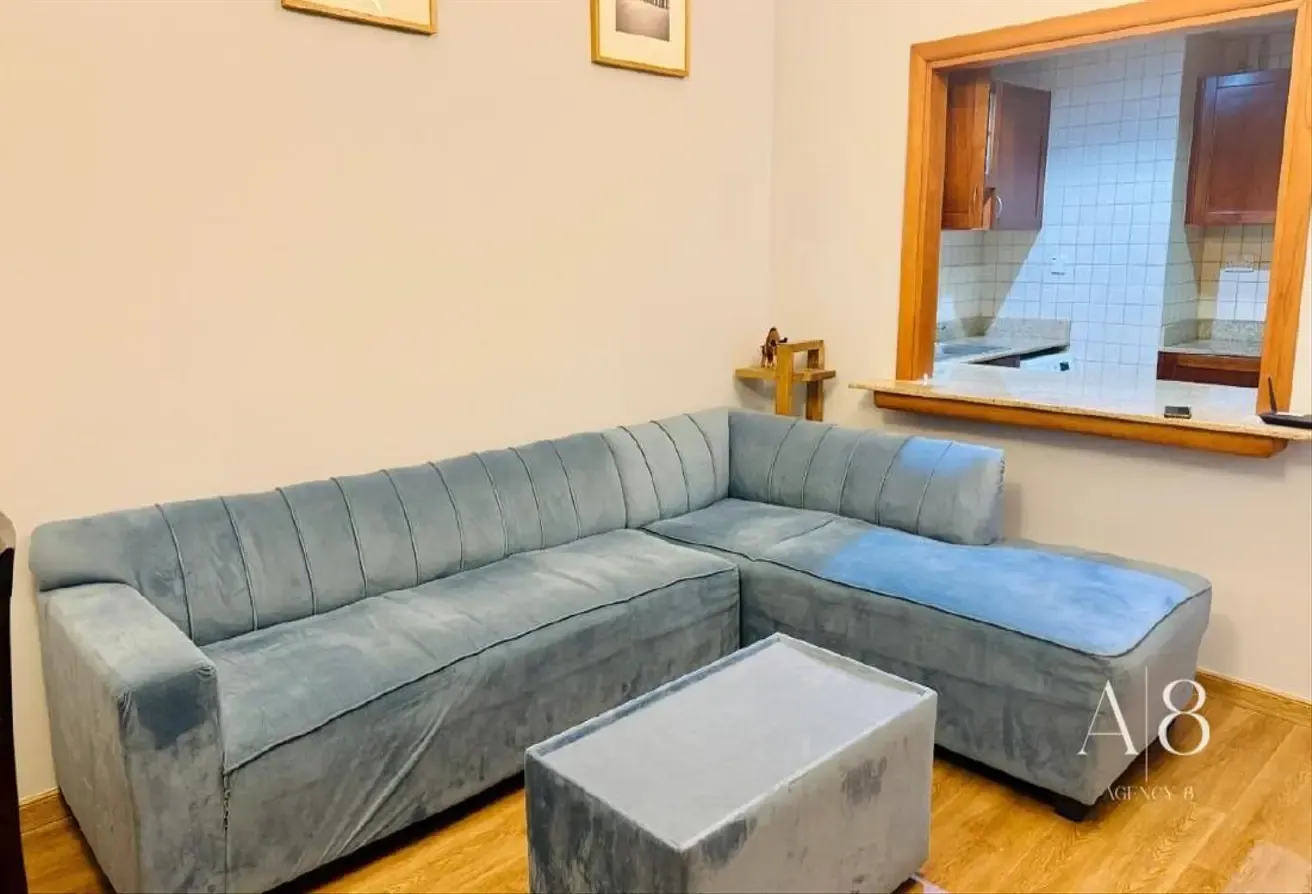 Vacant | Furnished | Next to Metro