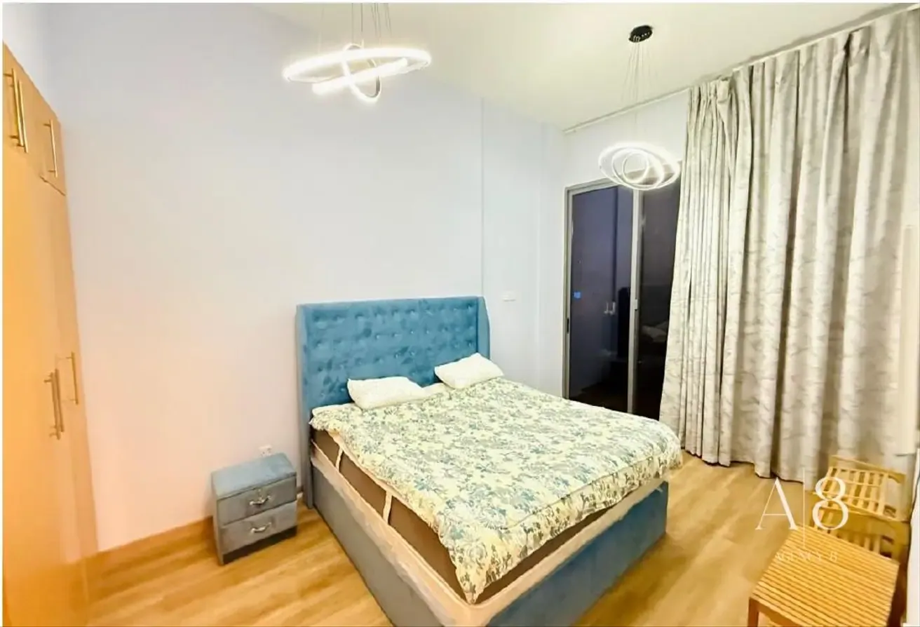 Vacant | Furnished | Next to Metro
