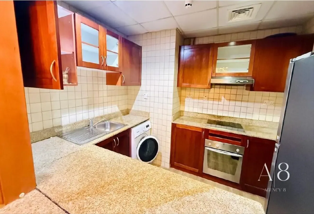 Vacant | Furnished | Next to Metro