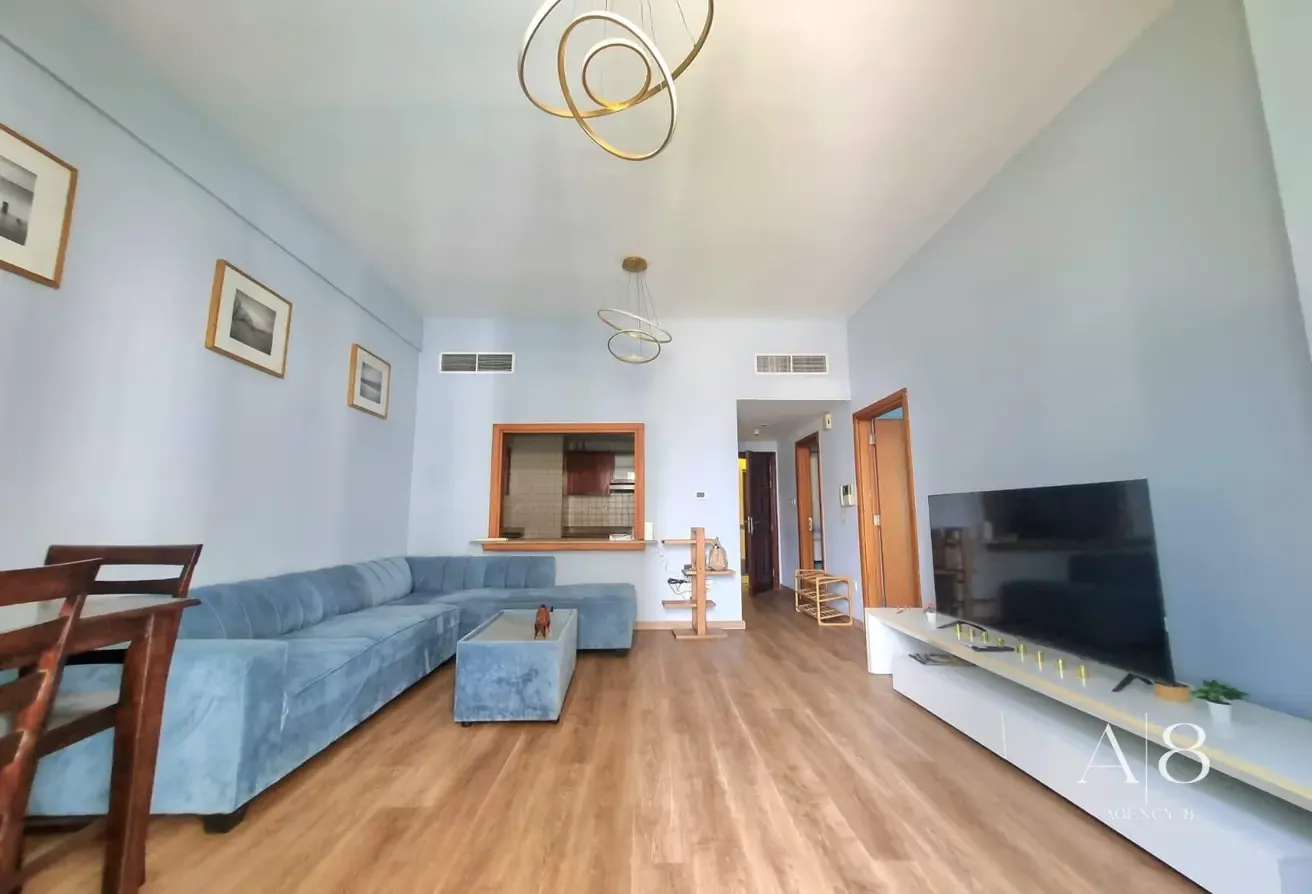 Vacant | Furnished | Next to Metro