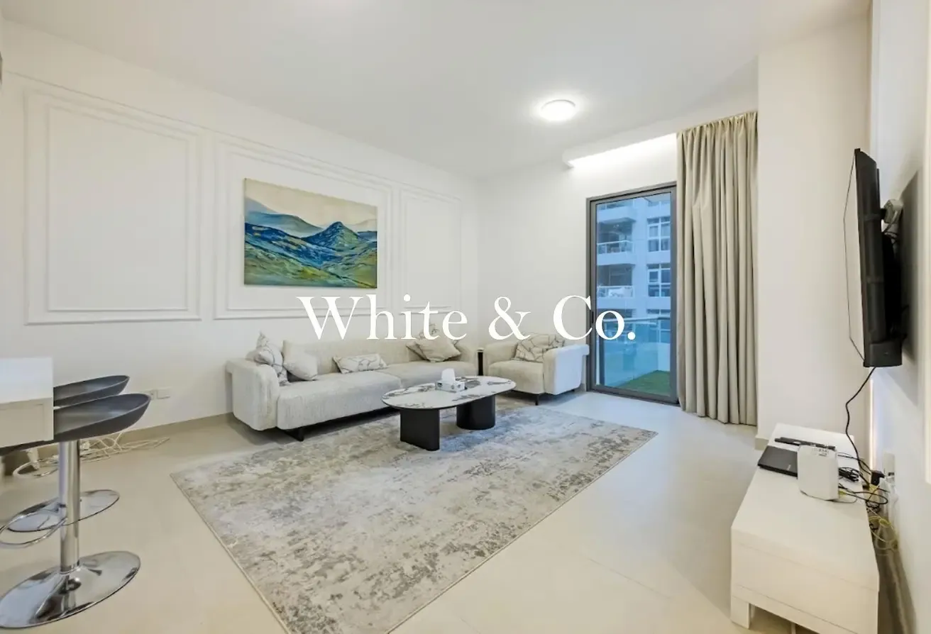 PREMIUM FURNISHED | UPGRADED | AVAILABLE