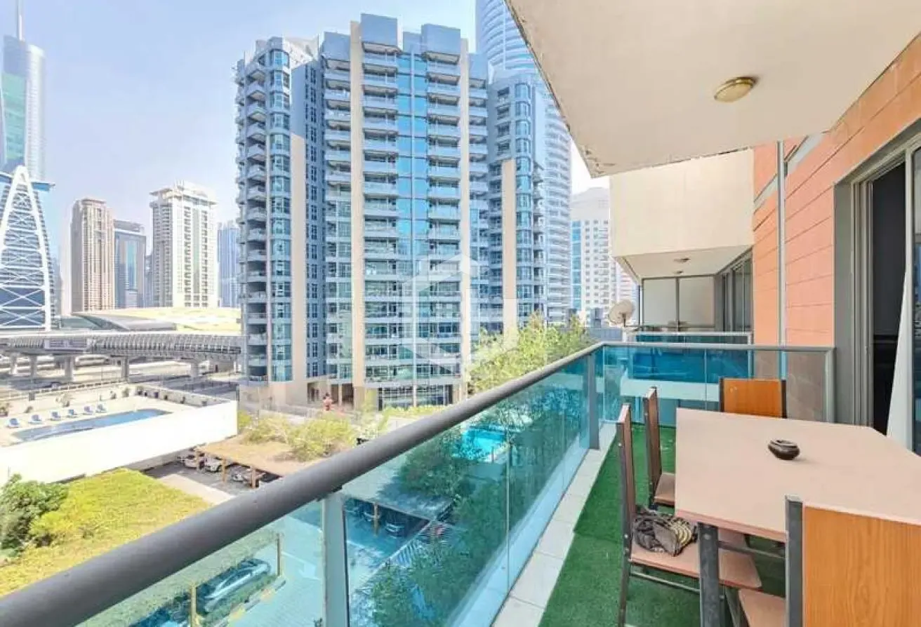 Furnished | Close to Metro | Vacant