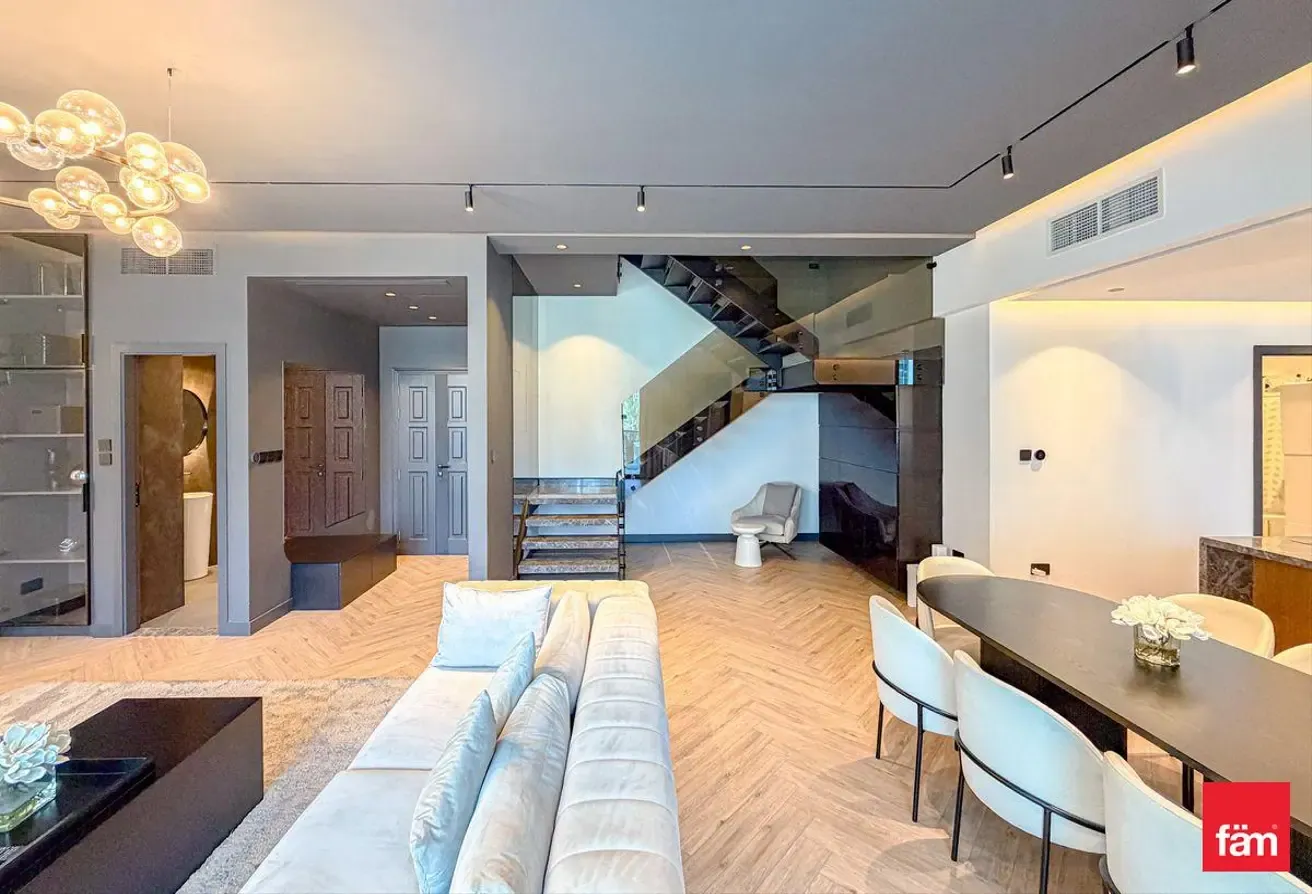 Upgraded Rare Duplex 4br + Maids | Vacant
