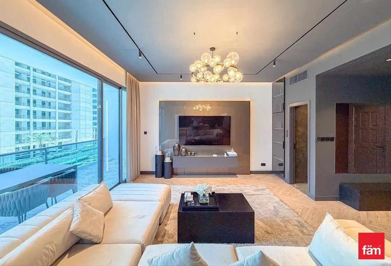 Upgraded Rare Duplex 4br + Maids | Vacant