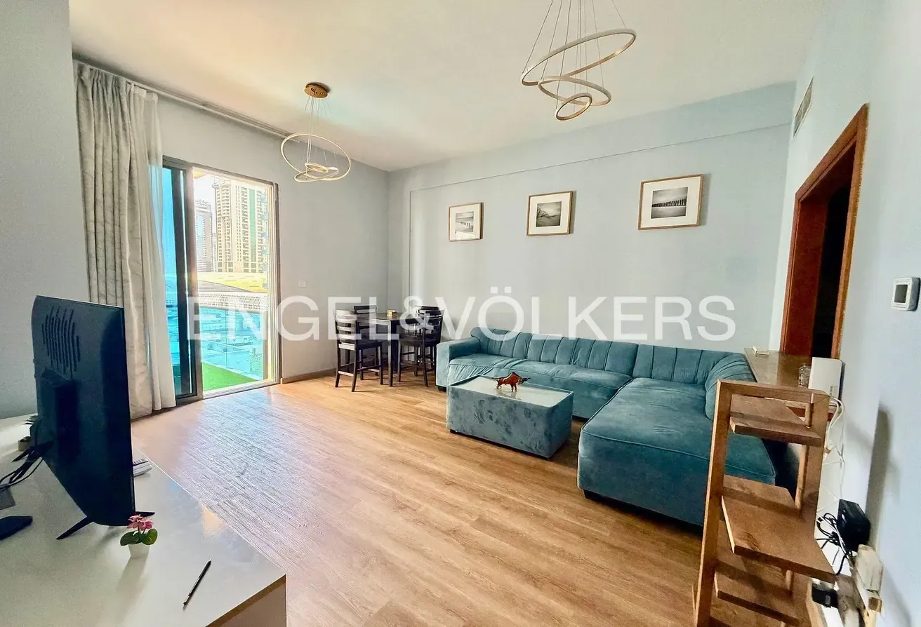 Furnished | Close to Metro | Vacant