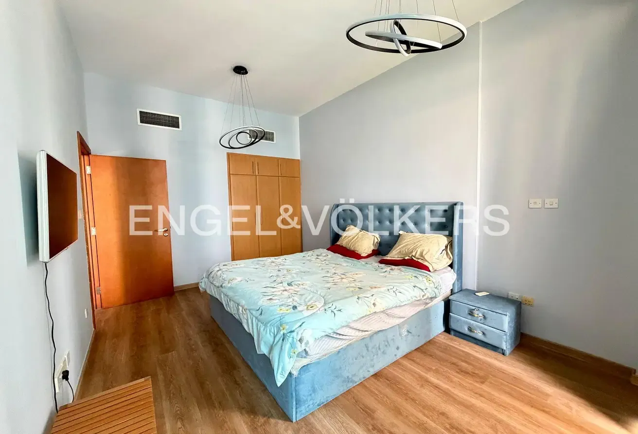 Furnished | Close to Metro | Vacant