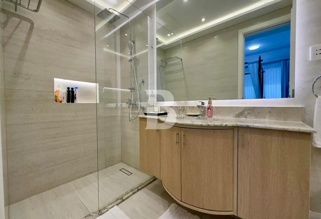 Spacious Living | Furnished | Vacant