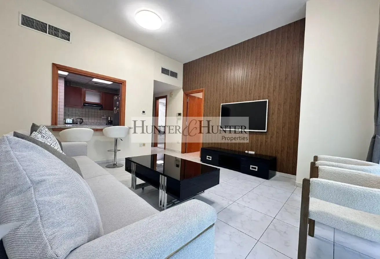 Prime Location | Furnished | Near Metro and Beach.