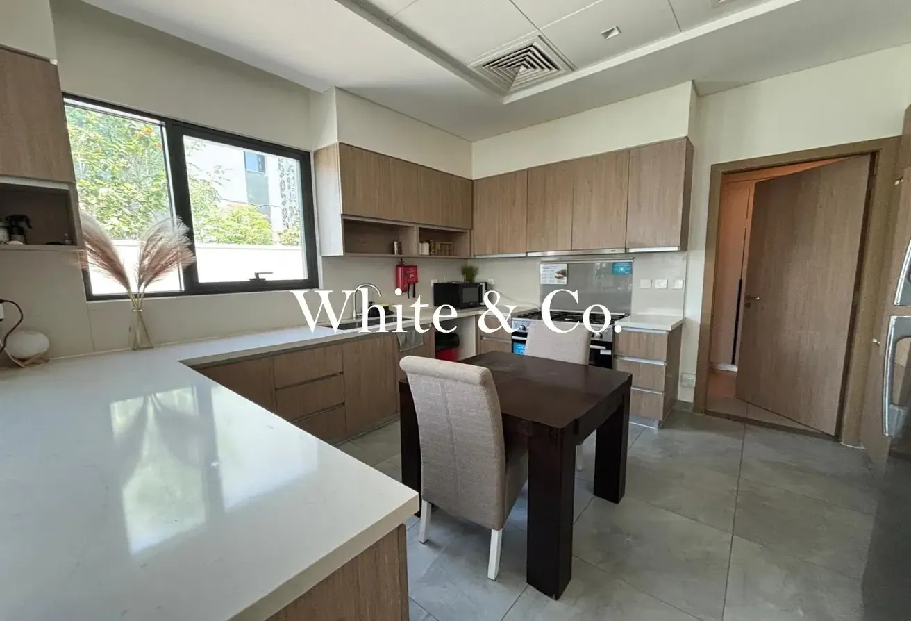 Single Row | Unfurnished | Private Pool