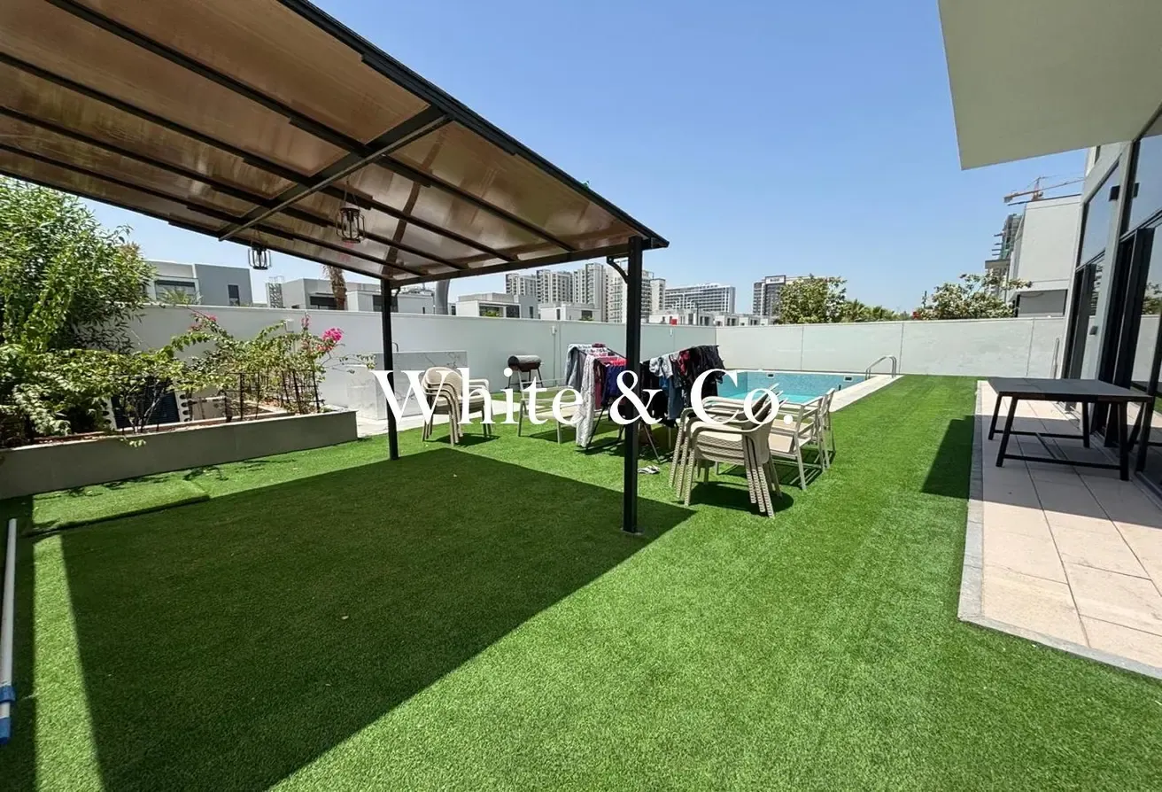 Single Row | Unfurnished | Private Pool