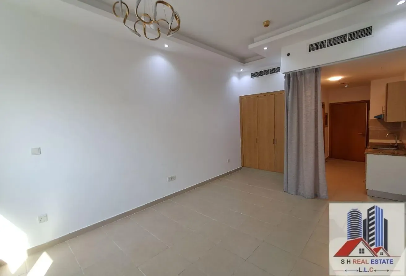 Studio Apartment in Dubai Silicon Oasis, 354 Sqft