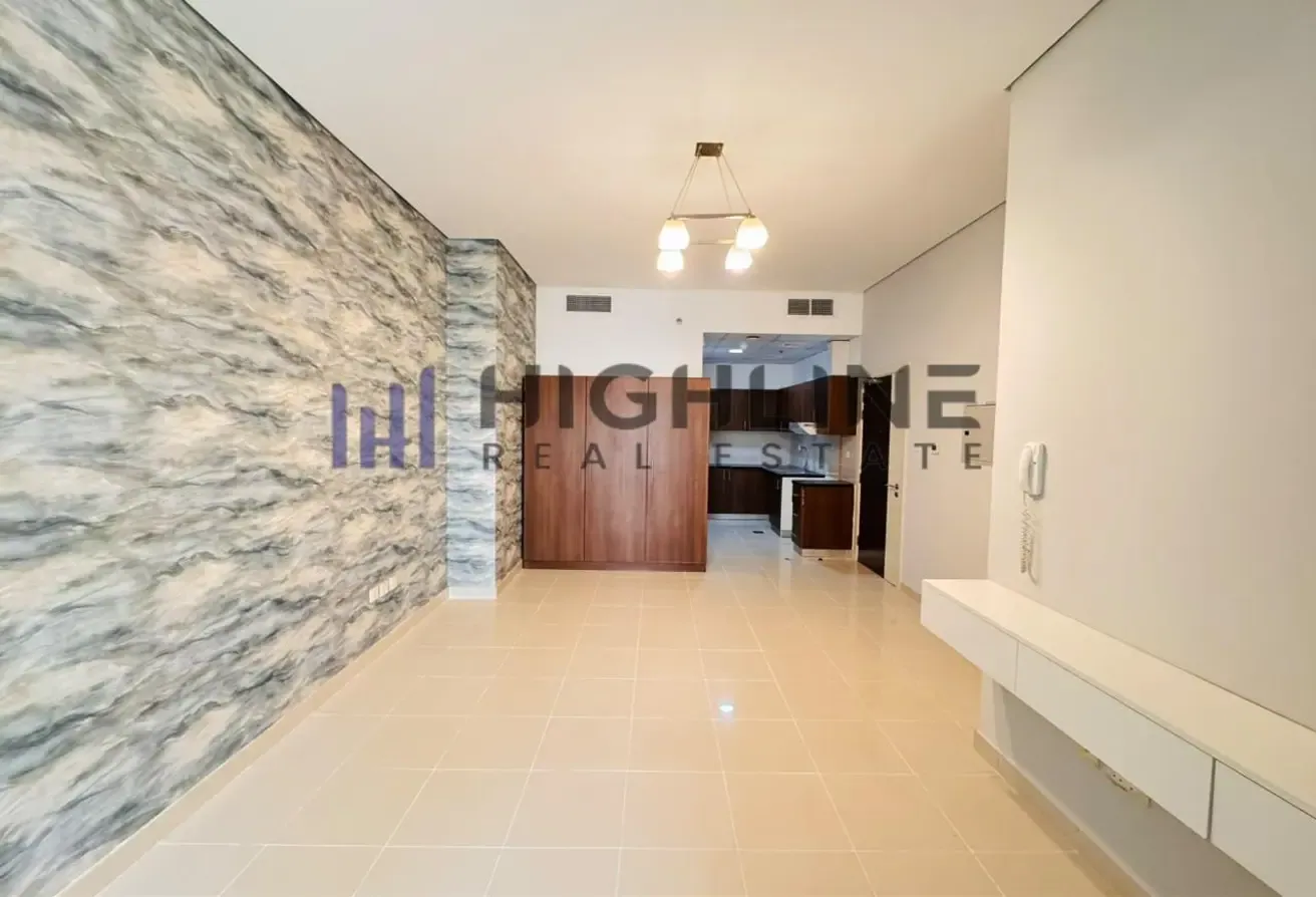 BRIGHT & SPACIOUS STUDIO | OPPOSITE SILICON CENTRAL MALL | GREAT DEAL