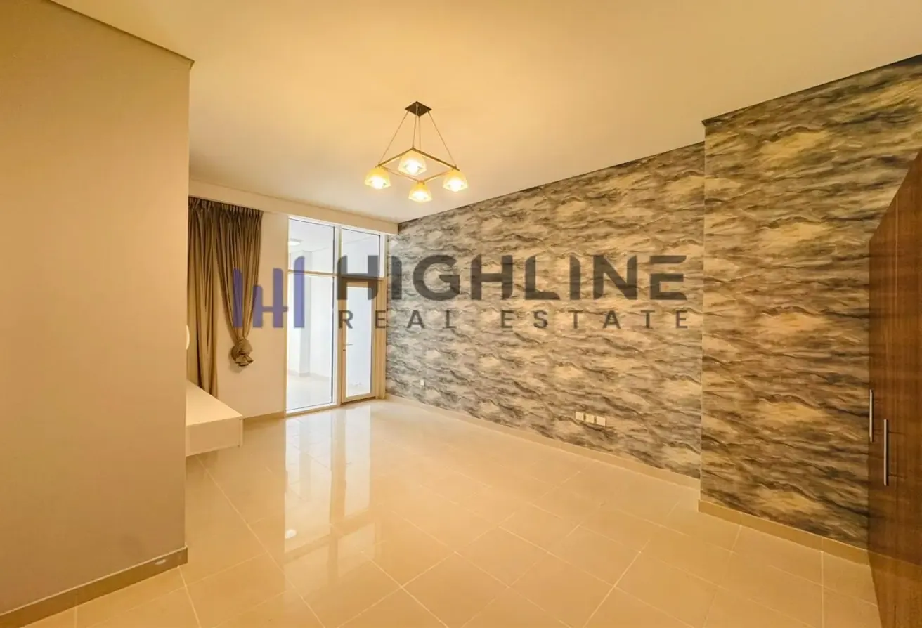 BRIGHT & SPACIOUS STUDIO | OPPOSITE SILICON CENTRAL MALL | GREAT DEAL