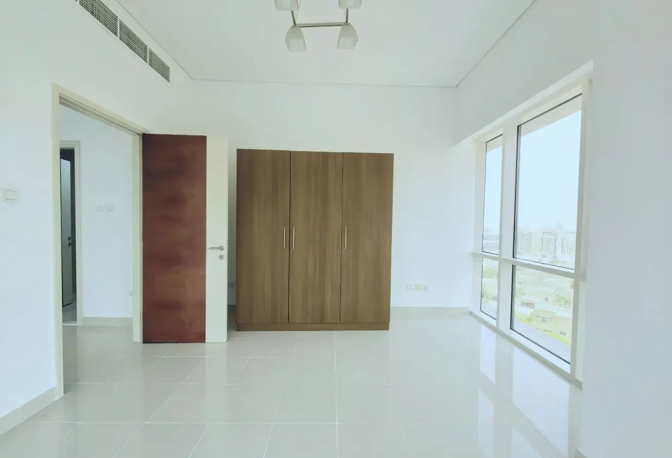 Spacious 1 Bhk || Huge Sizes || Community Views.