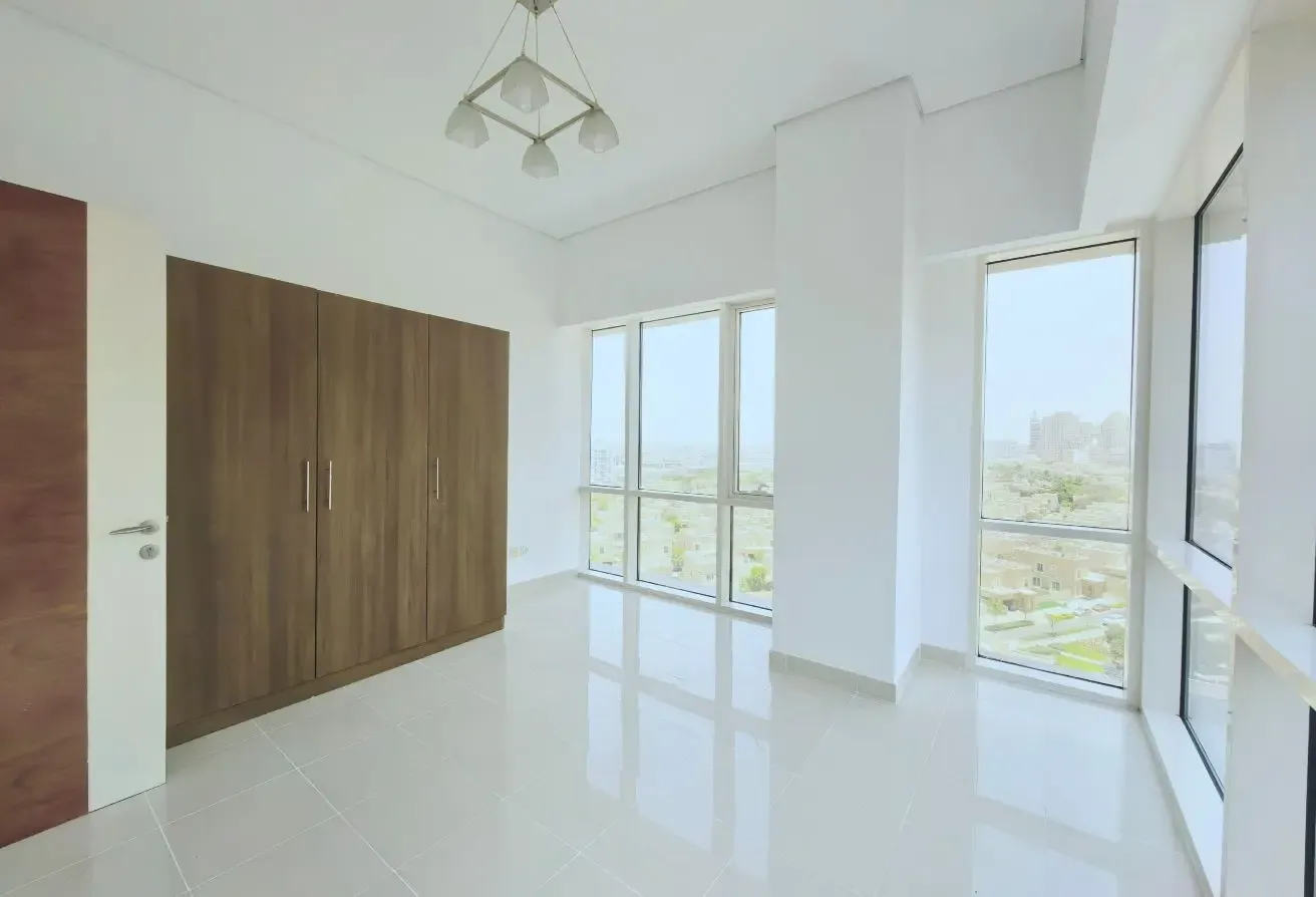 Spacious 1 Bhk || Huge Sizes || Community Views.