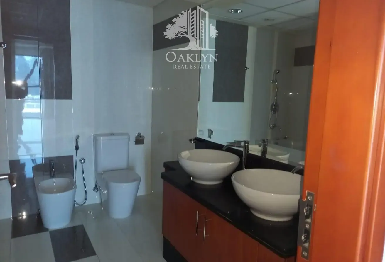 Large Layout | 1BR + Maid' Room | Mid High Floor