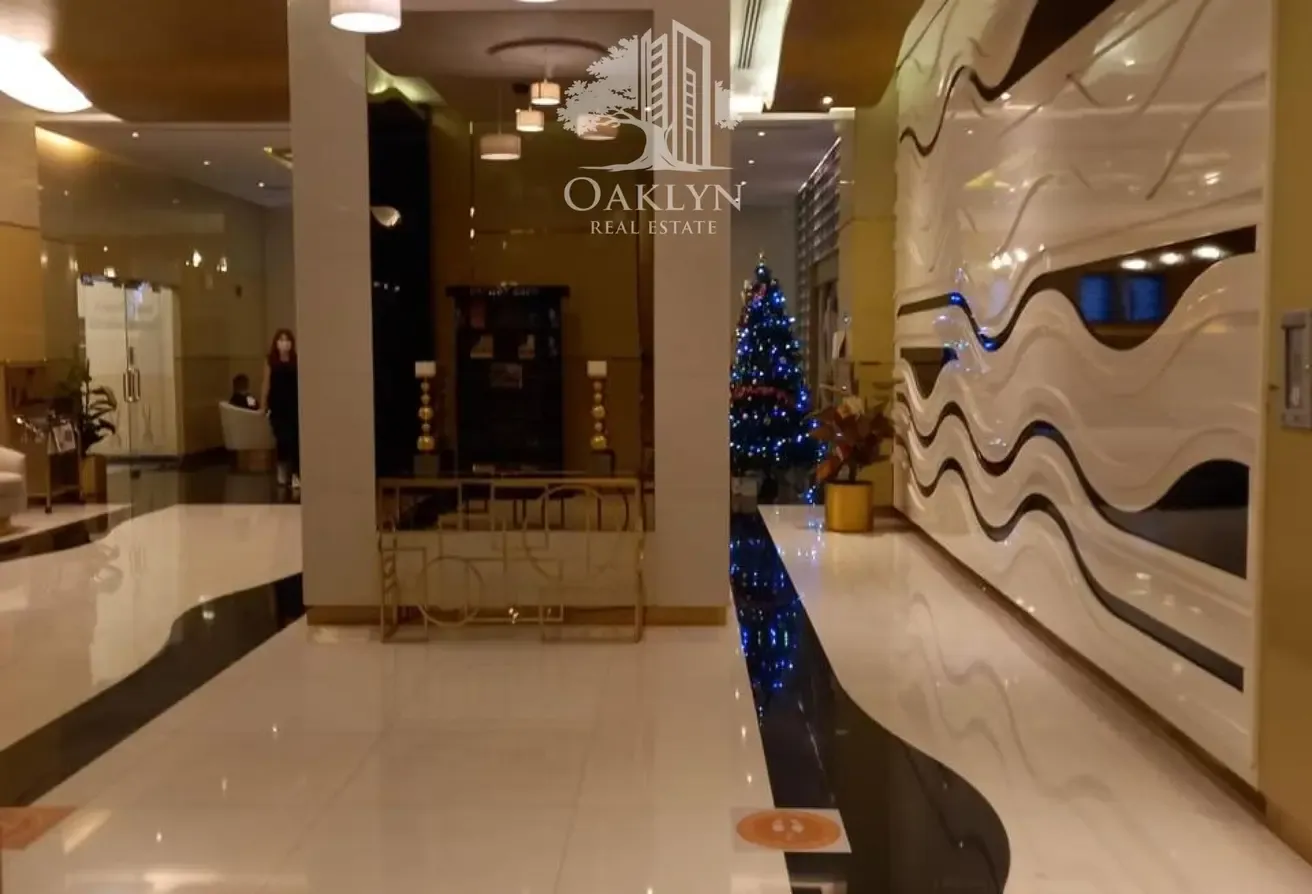 Large Layout | 1BR + Maid' Room | Mid High Floor