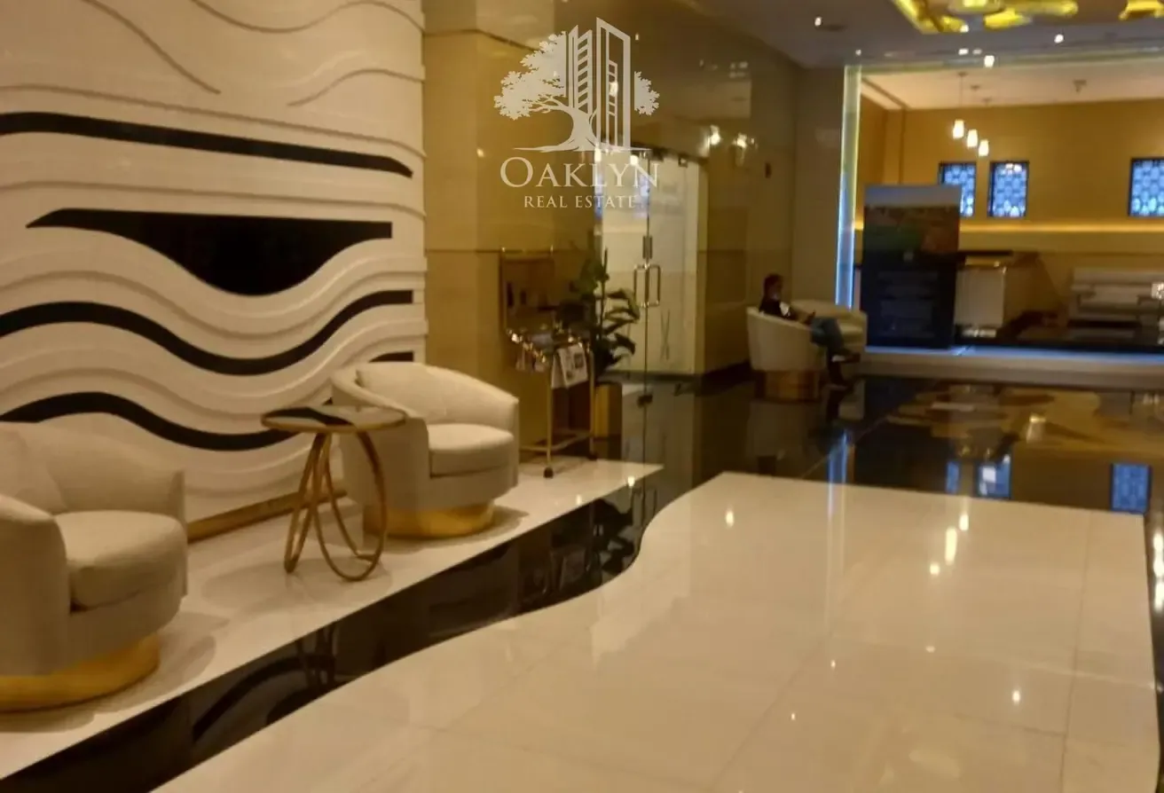 Large Layout | 1BR + Maid' Room | Mid High Floor