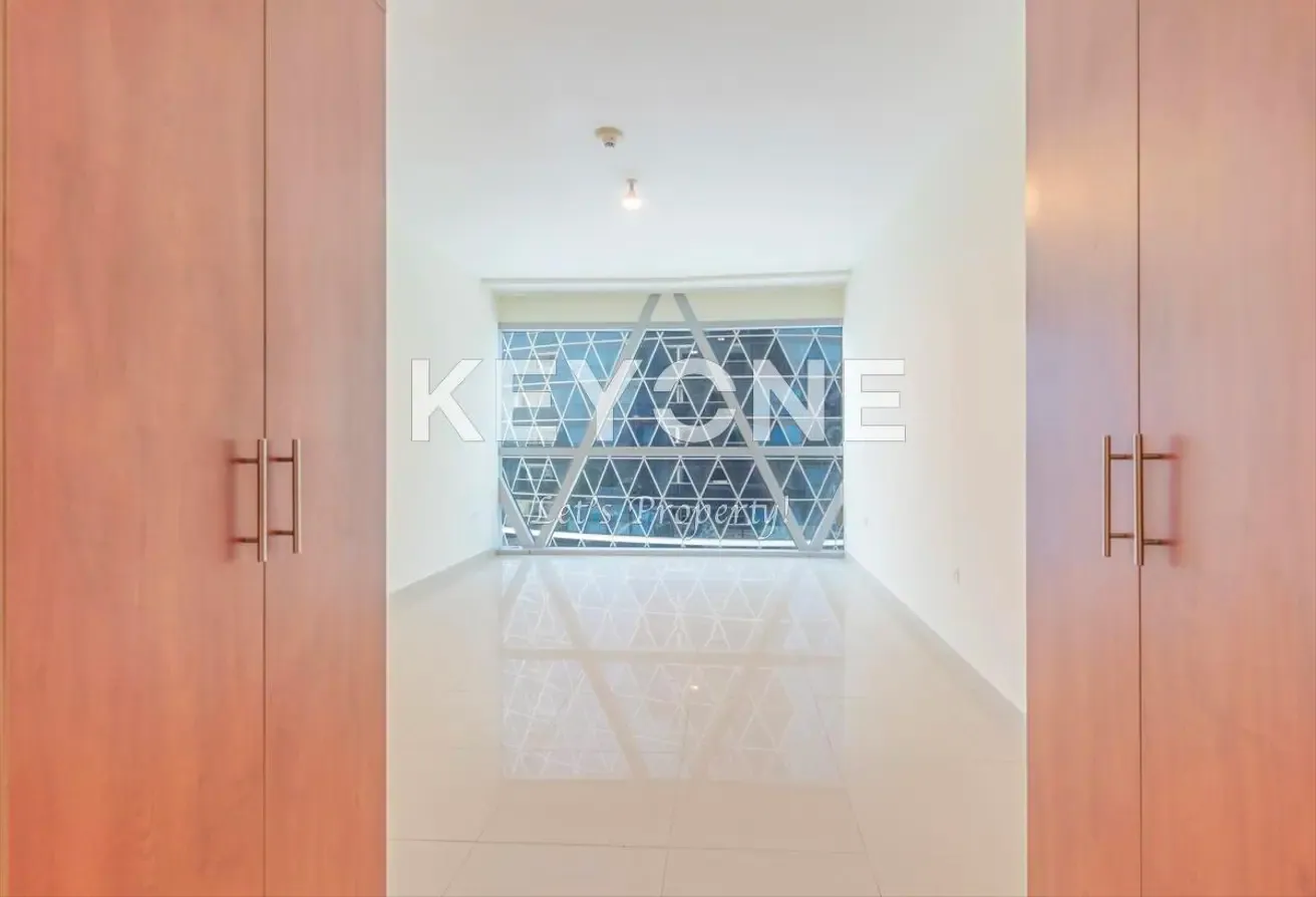 Unfurnished 1BR | Park Tower A | Prime Amenities