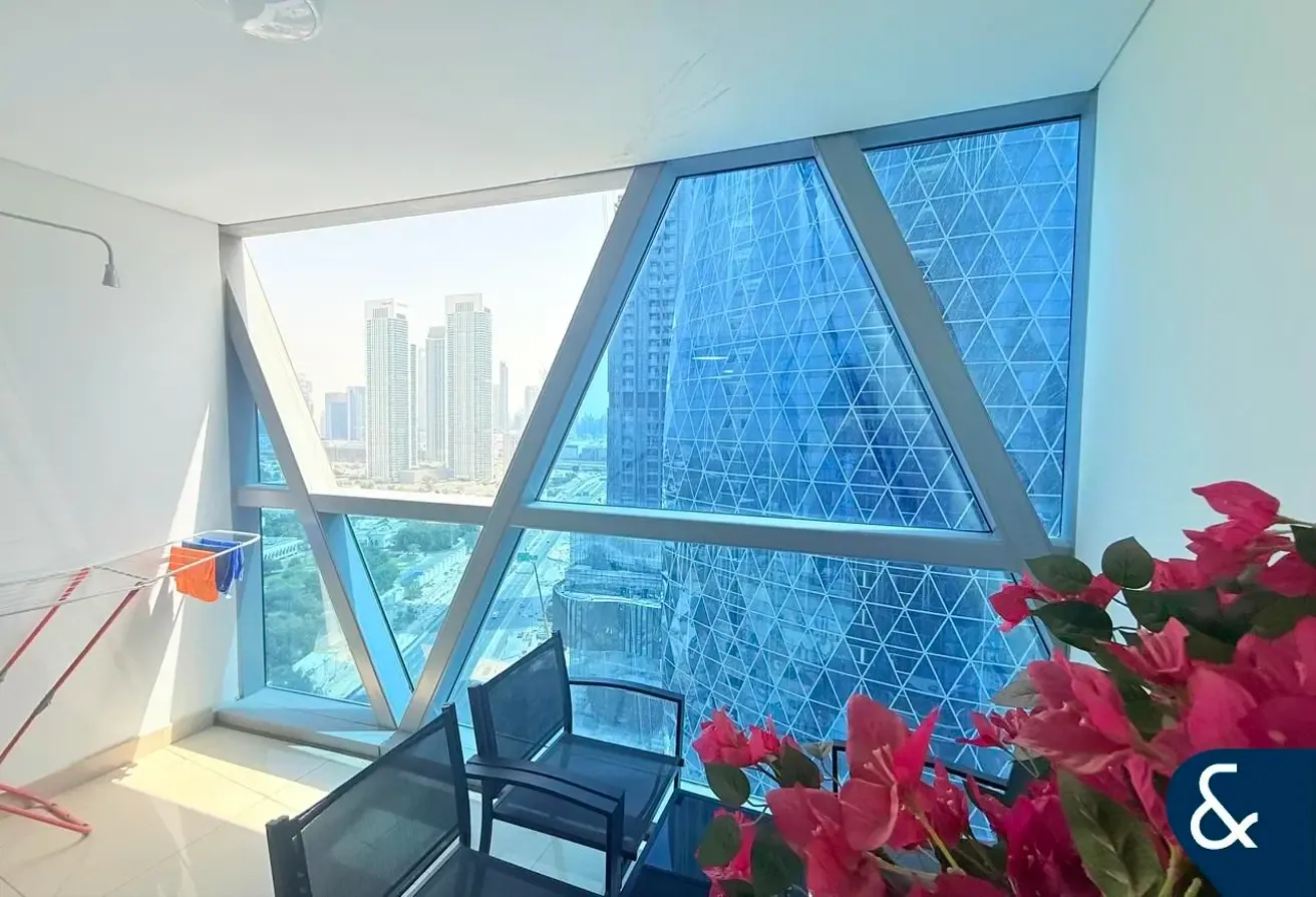 1 Bedroom | Furnished | Large Layout