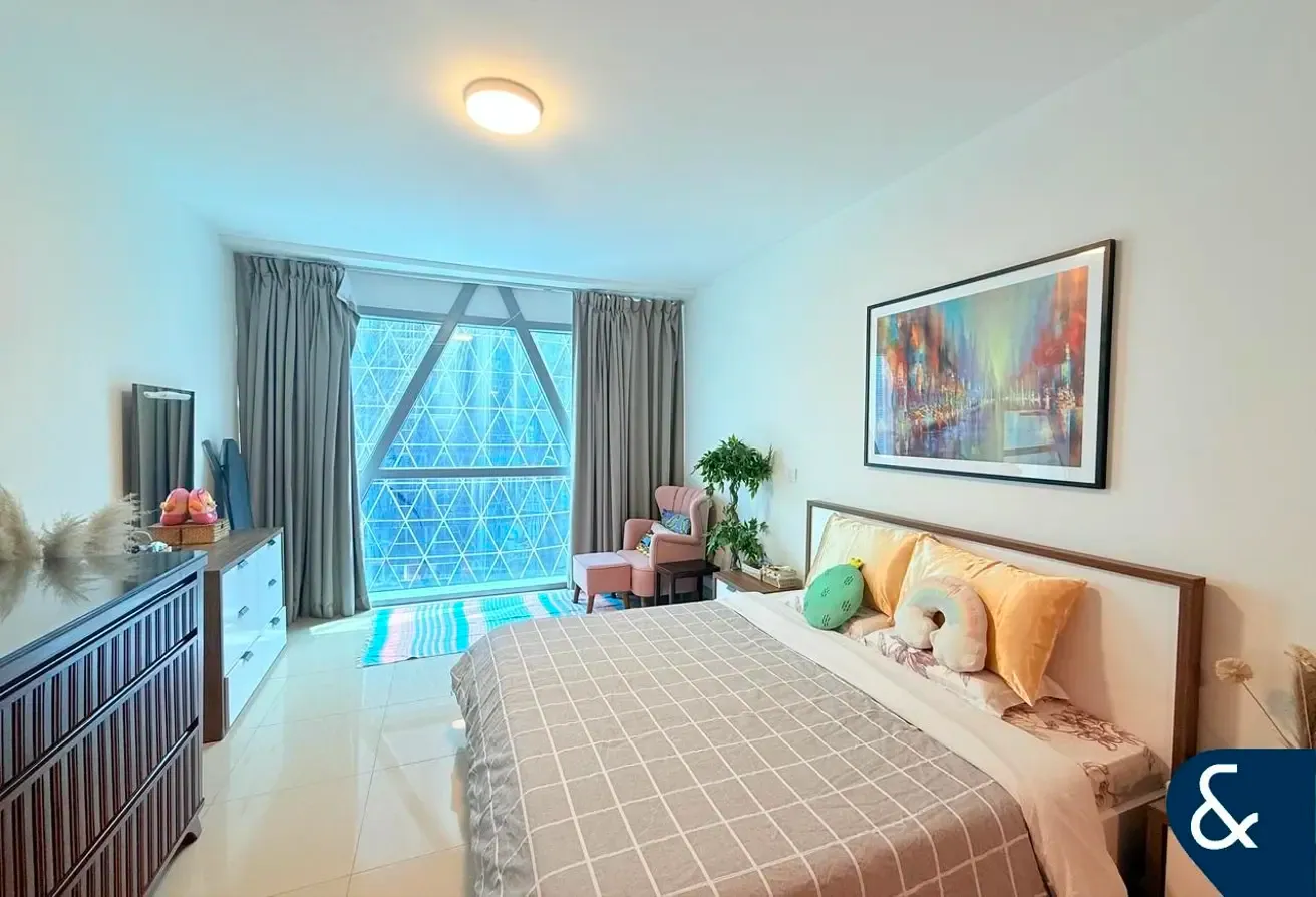 1 Bedroom | Furnished | Large Layout