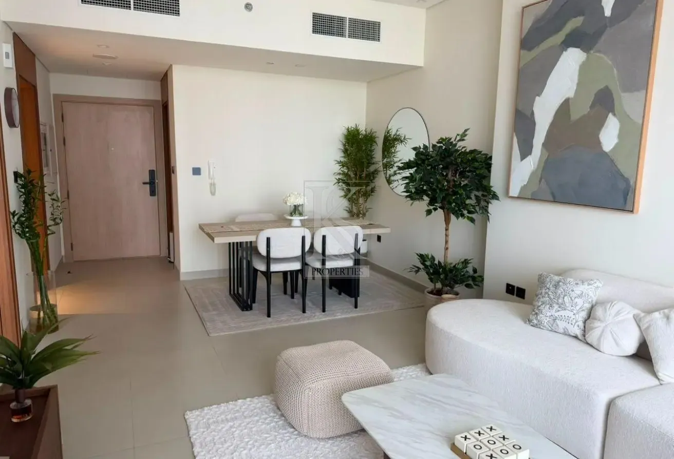 Premium 1BR | Elegant and Stylish | Accessible