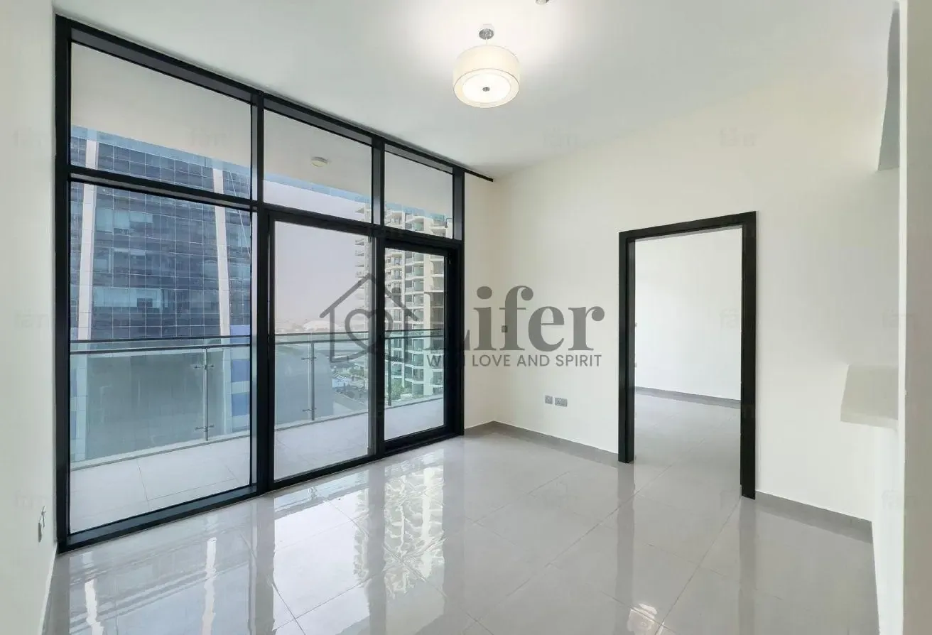 2BR Apartment | Canal & City View | Balcony