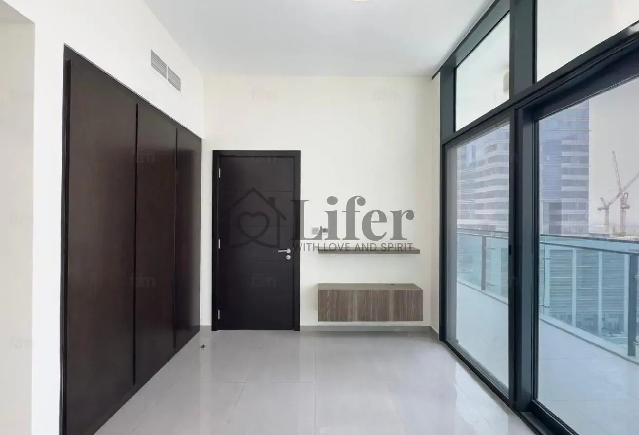 2BR Apartment | Canal & City View | Balcony