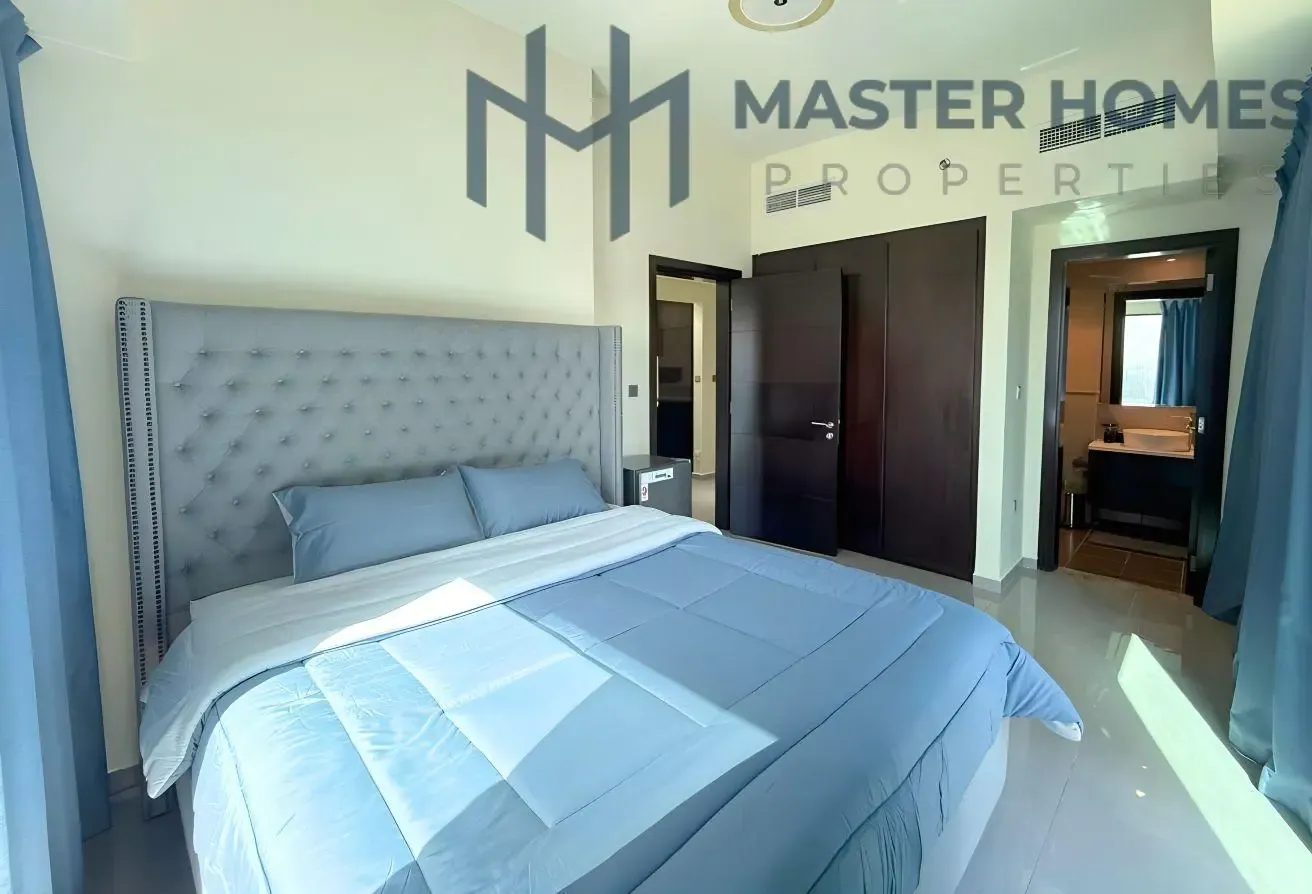 Corner unit | Near Metro | Canal view | Furnished