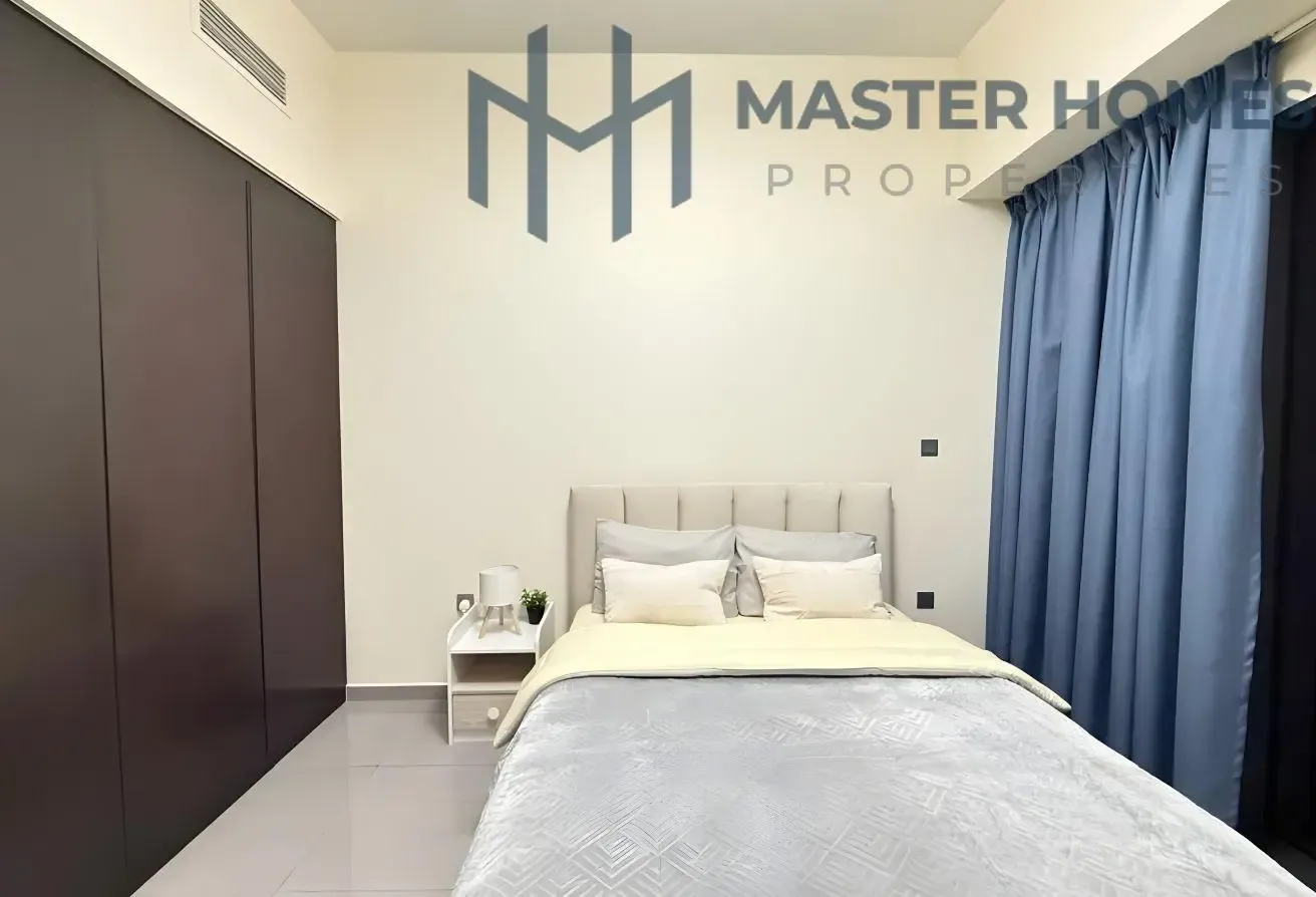 Corner unit | Near Metro | Canal view | Furnished