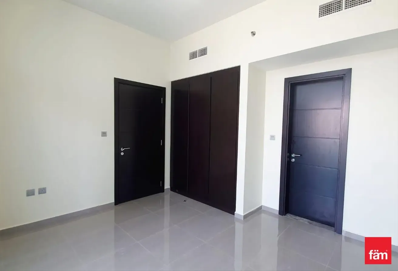 High Floor I SemiFurnished I Canal View