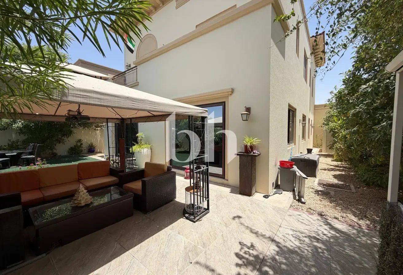 Single Row Villa | Maids Room | Private Garden