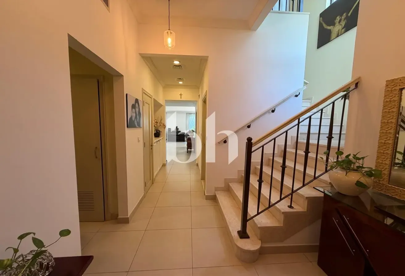 Single Row Villa | Maids Room | Private Garden